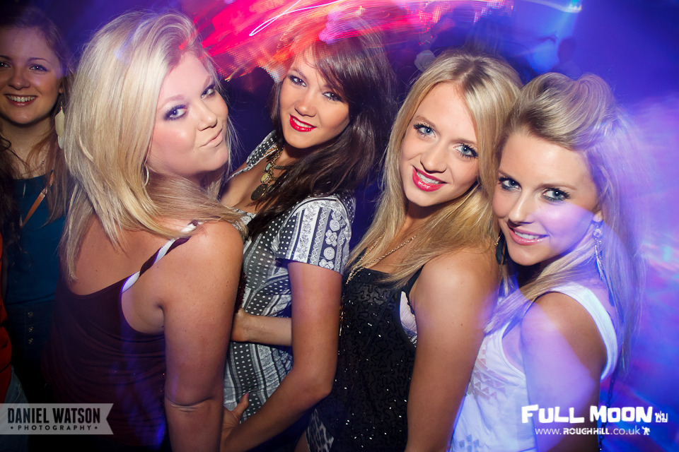 IMAGE: http://payload34.cargocollective.com/1/3/110609/2983238/08-03-2012-23_960.jpg