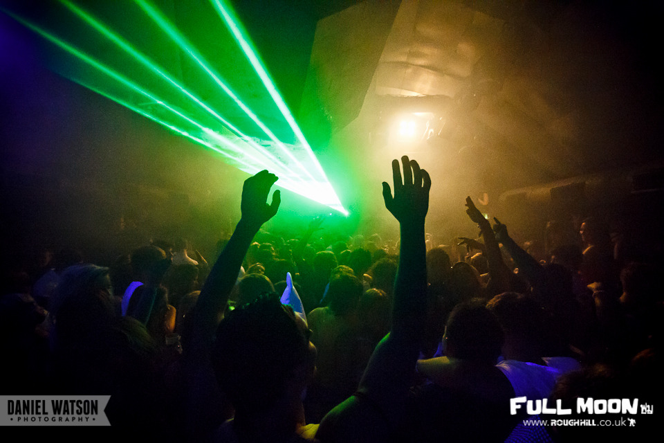 IMAGE: http://payload34.cargocollective.com/1/3/110609/2983238/08-03-2012-32_960.jpg